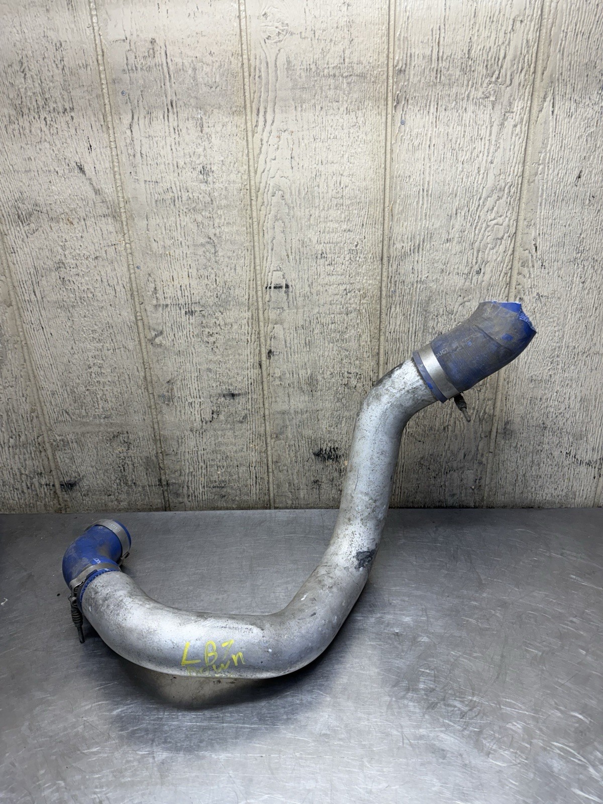 01-04 GM Silverado Sierra LB7 Duramax Intercooler RIGHT RH Cold Side Pipe OEM