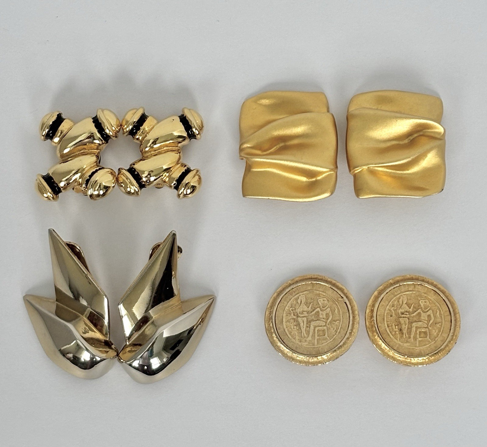 VTG Estate Bold Dimensional Gold Tone MCM Egyptian Motif Clip On Earrings 4 Pr