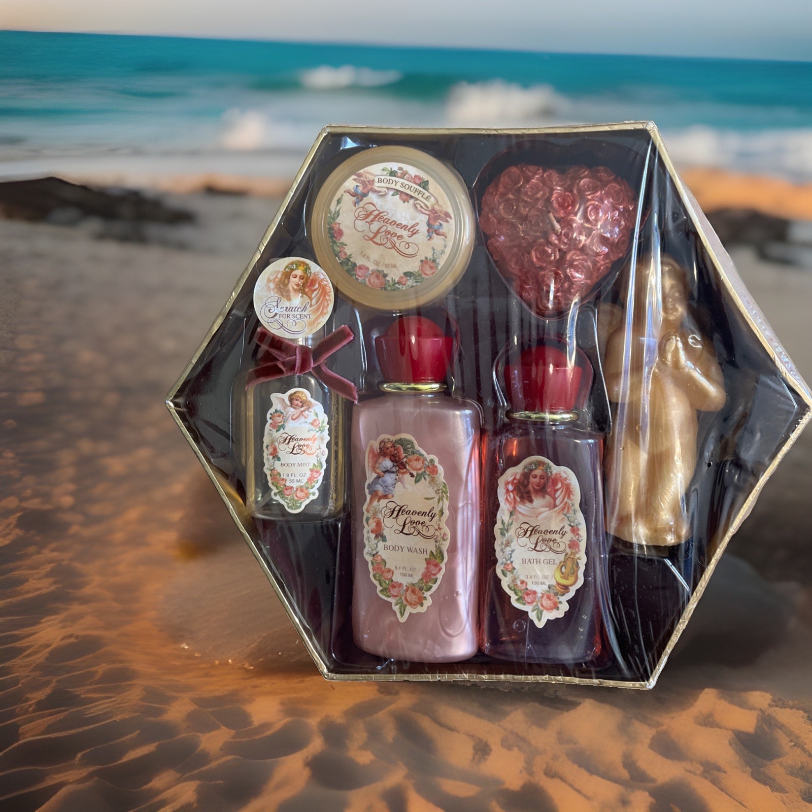 Vintage Heavenly Love Bath Set 6 Piece Gift Box Body Wash Mist Angel Heart Vintage Heavenly Love Bath Set 6 Piece Gift Box Body Wash Mist Angel Heart