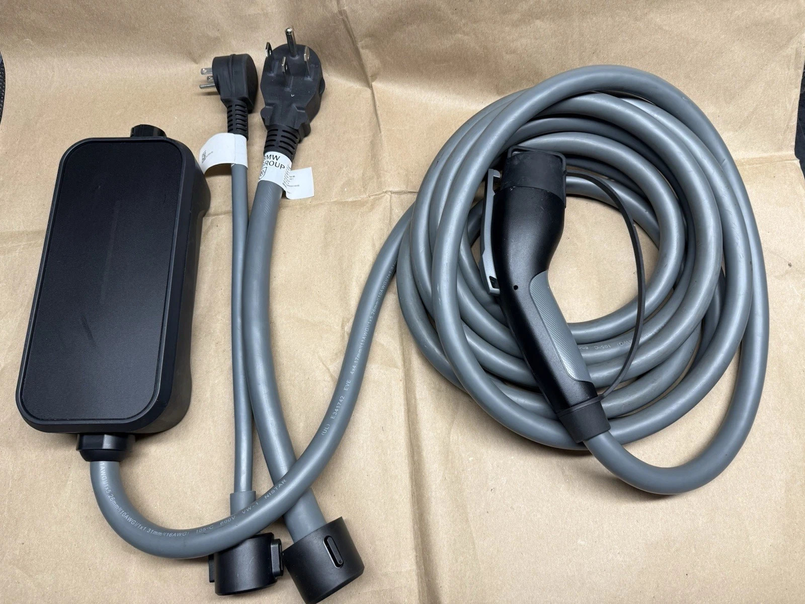 2021-2026 BMW iX iX3 iX1 i4 i5 i7 XM EV charger Flexible charging cable 120/240v