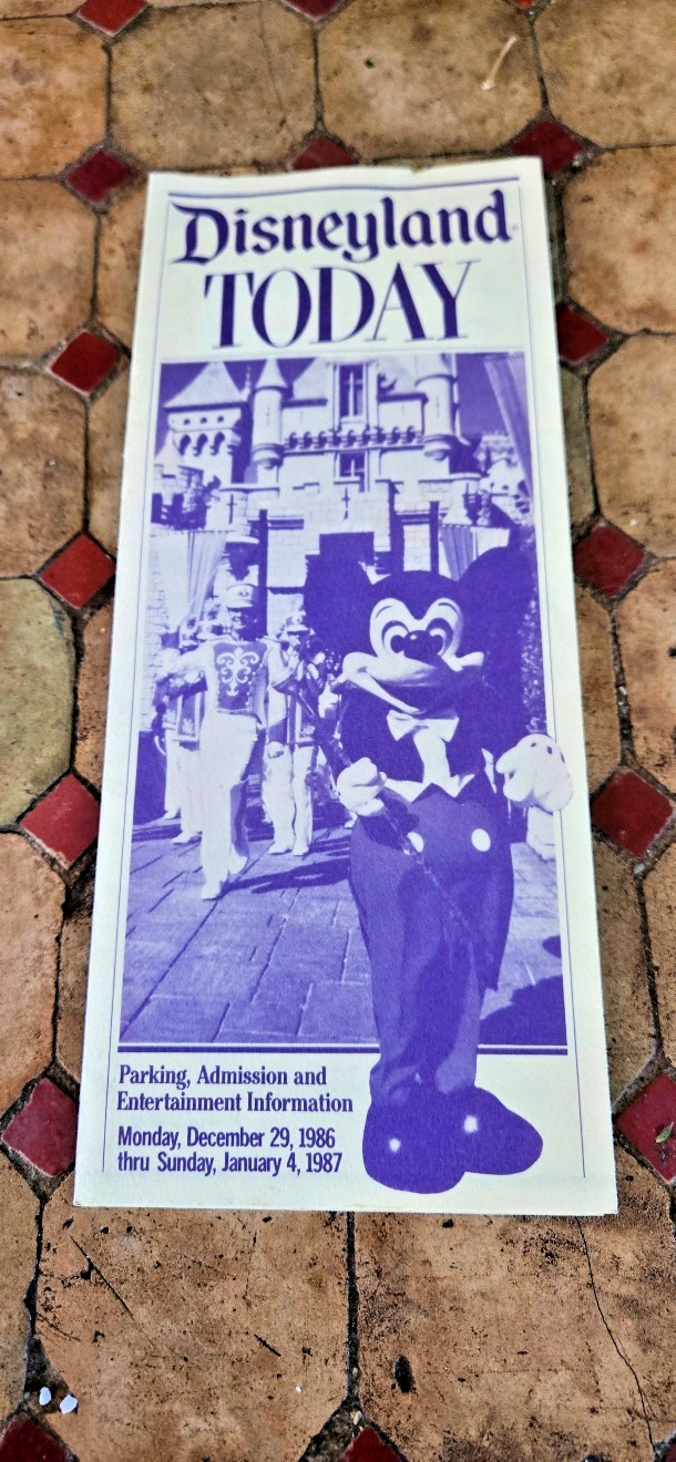 VTG Disneyland Today Souvenir Admission Entertainmet Brochure New Years Eve 1986