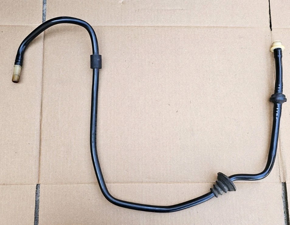 1999 2002 Mercedes E320 E430 Brake Booster Vacuum Feed Line 210-430-32-29 / OEM 1999 2002 Mercedes E320 E430 Brake Booster Vacuum Feed Line 210-430-32-29 / OEM