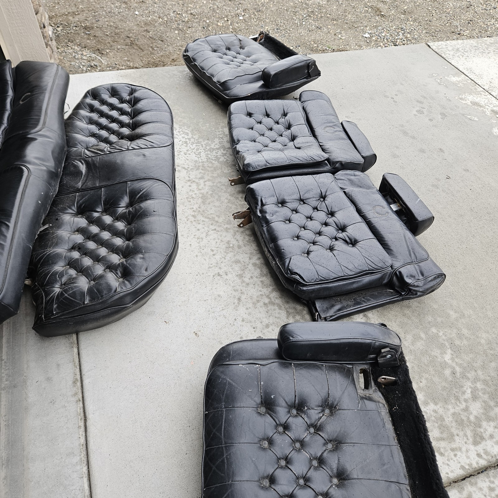 1987- 92 Cadillac Brougham FleetwooDeElegance Black leather seats *FULL SET *