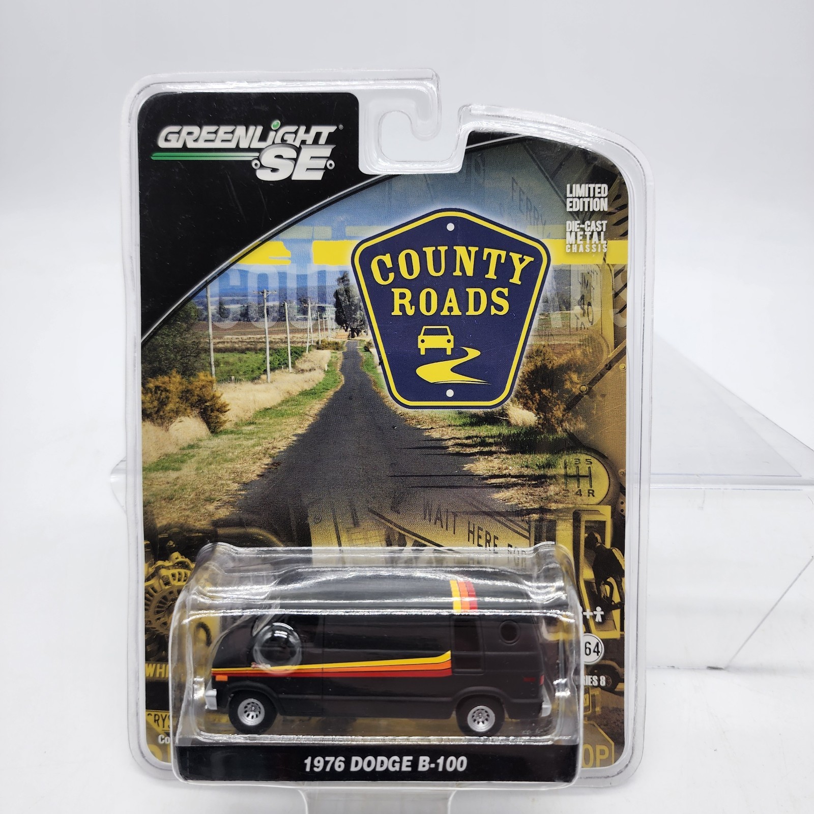 UH GREENLIGHT County Roads 1976 Dodge B-100  1:64 SCALE New VHTF Rare Collectors