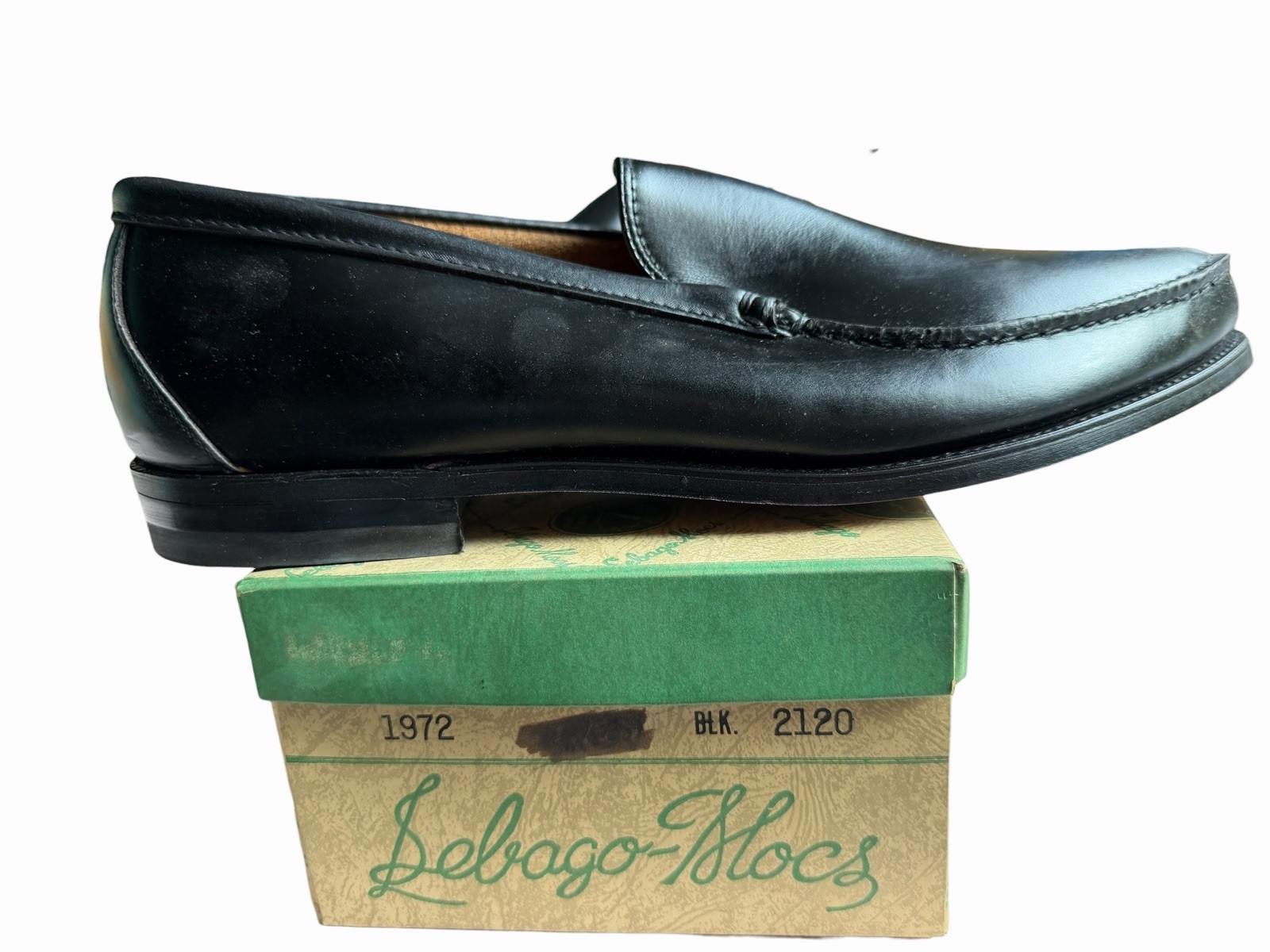 Vintage Sebago Moc Men’s 12 B Black Leather Loafers NOS USA Made w/ Box B37 Vintage Sebago Moc Men’s 12 B Black Leather Loafers NOS USA Made w/ Box B37