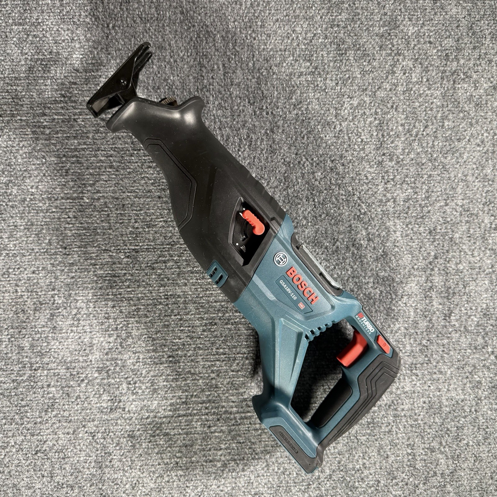 Bosch GSA18V-110B14 HD 18V 1-1/8 in. Reciprocating Saw Display Unit New Bosch GSA18V-110B14 HD 18V 1-1/8 in. Reciprocating Saw Display Unit New