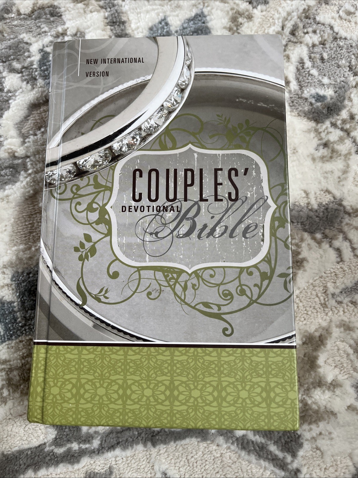 NIV Couples\' Devotional Bible by Zondervan Bibles Staff (2012, Hardcover) NIV Couples\' Devotional Bible by Zondervan Bibles Staff (2012, Hardcover)