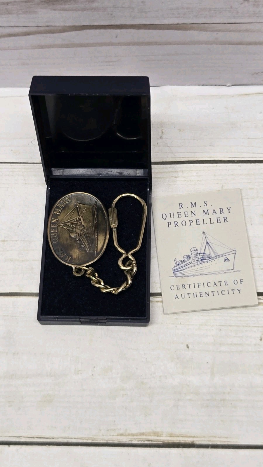 R.M.S Queen Mary Propeller Key Ring With Certificate Of Authenticity