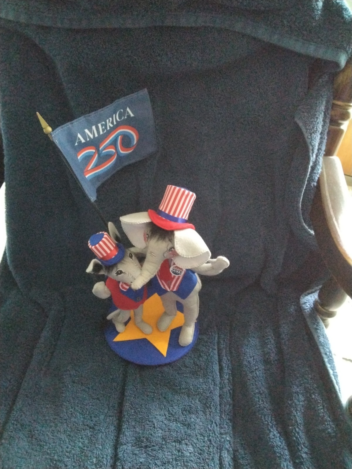 Annalee Dolls Party Animals 2024