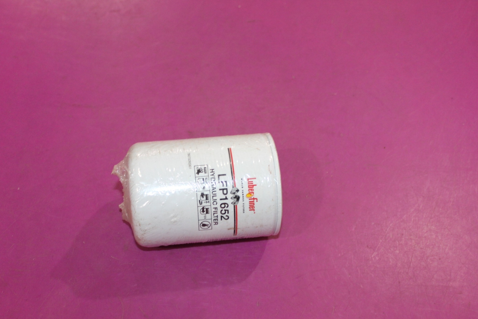NOS Luber-Finer Hydraulic Filter. Part LFP1652. See pic. NOS Luber-Finer Hydraulic Filter. Part LFP1652. See pic.