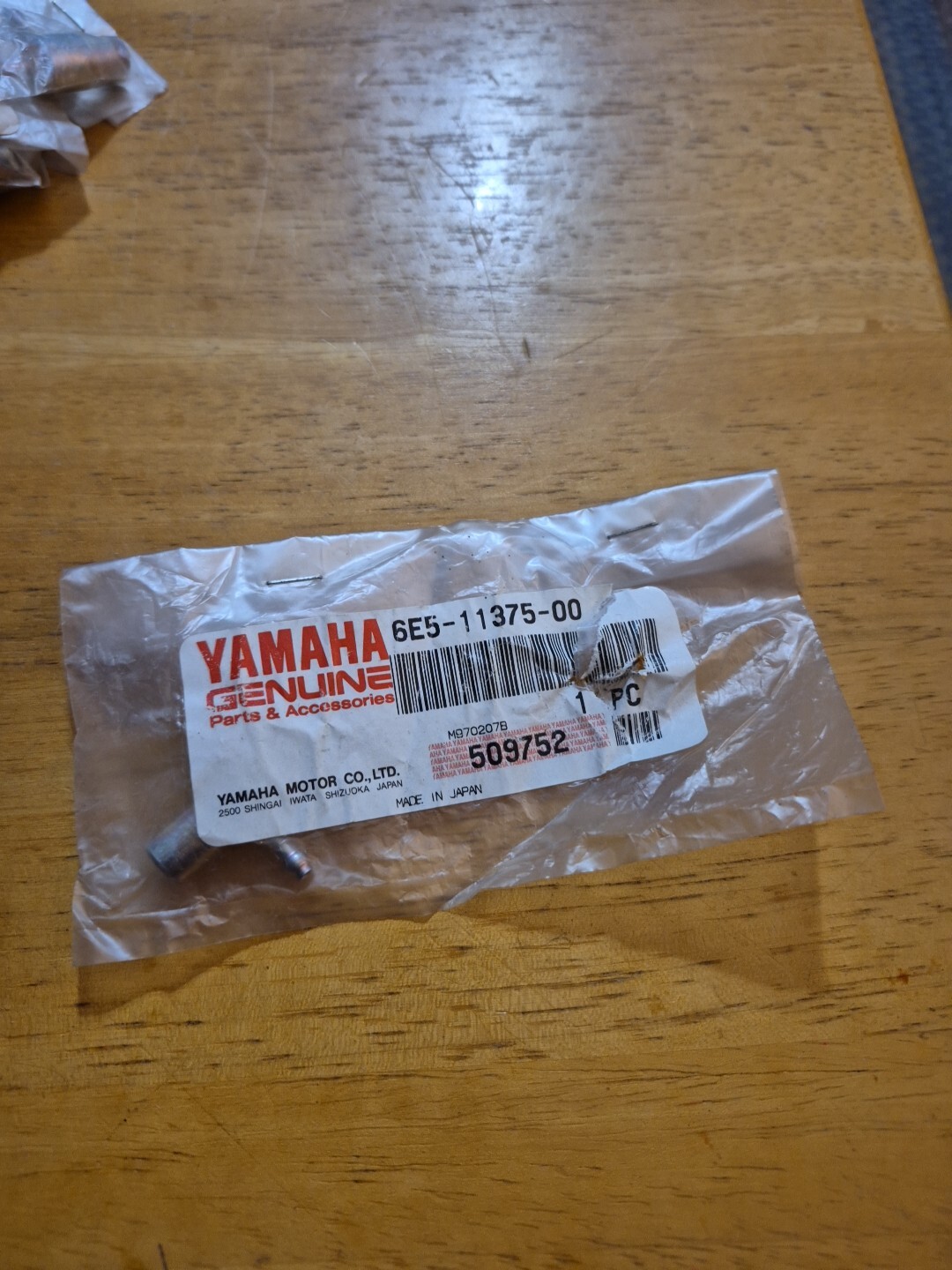 New In Bag Genuine OEM YAMAHA Hose Nipple 6E5-11375-00