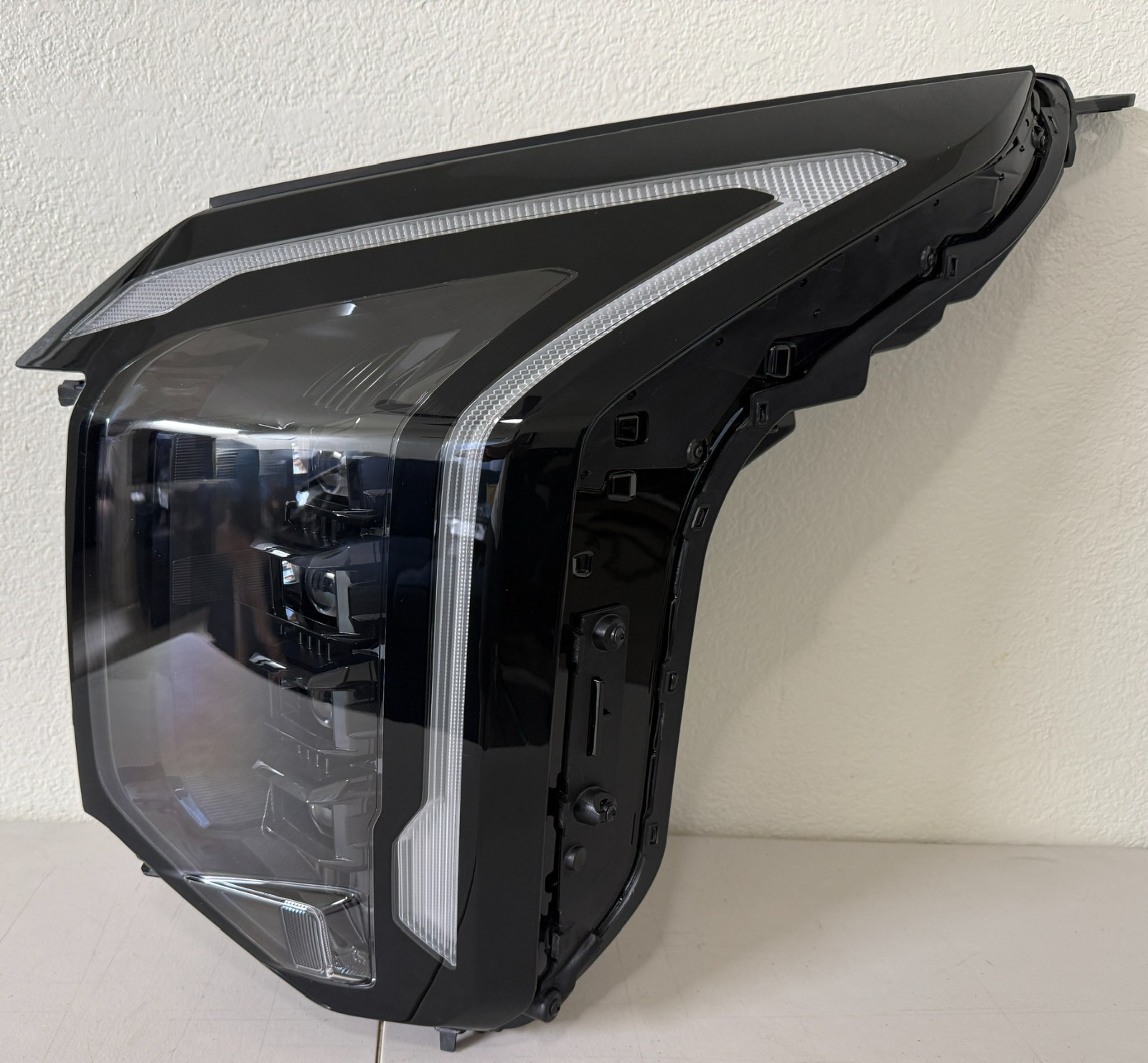 2025-2027 KIA SPORTAGE LEFT LED HEADLIGHT OEM NEW - FOR PARTS/LED NOT WORKING