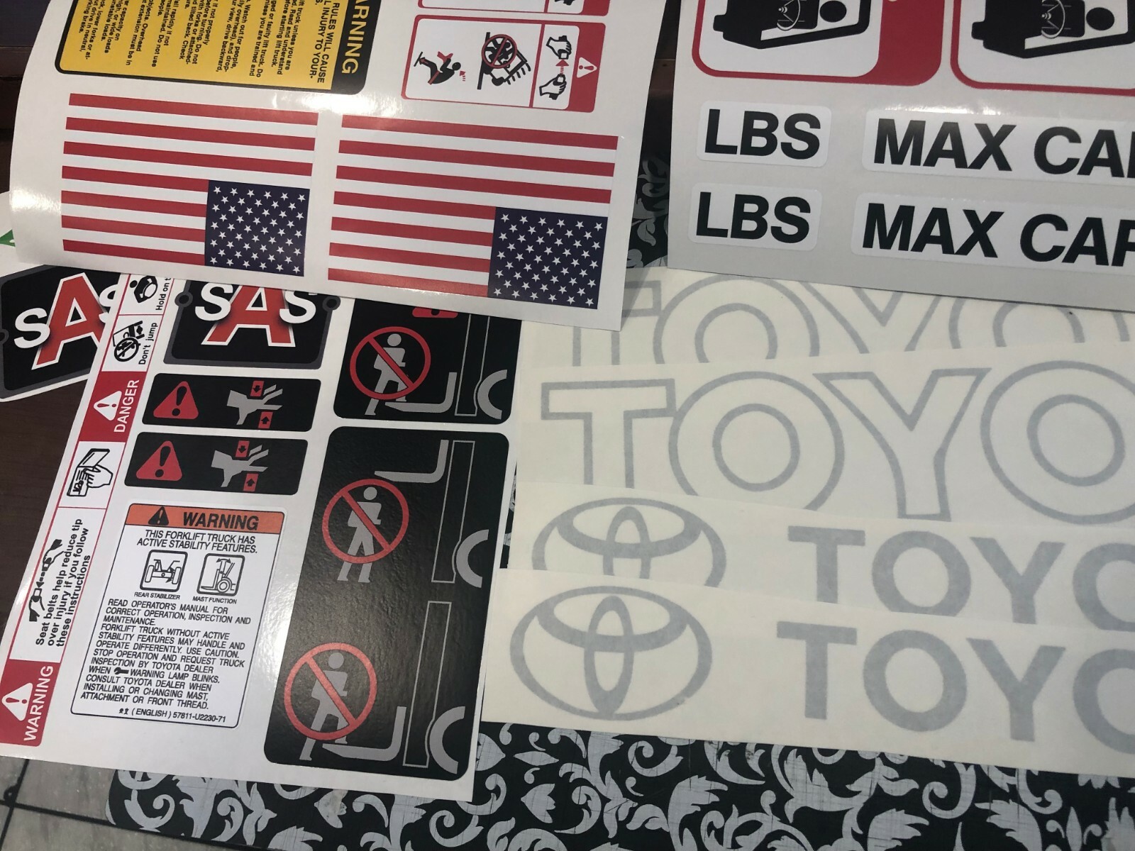 Toyota forklift decal Kit Fits 8 series forklifts 8FGCU25 decal kit Toyota forklift decal Kit Fits 8 series forklifts 8FGCU25 decal kit