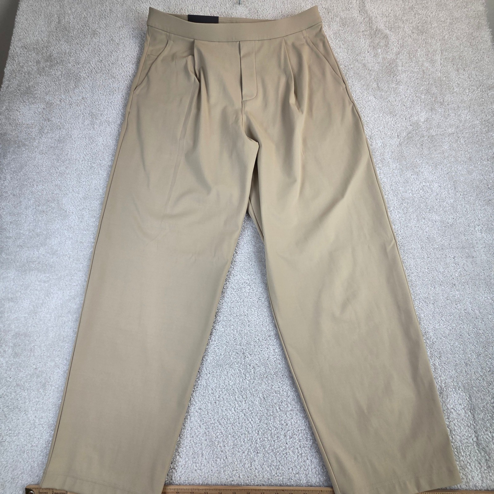 Lululemon Daydrift Relaxed Pleated Trouser Luxtreme Khaki Tan Mens Large New