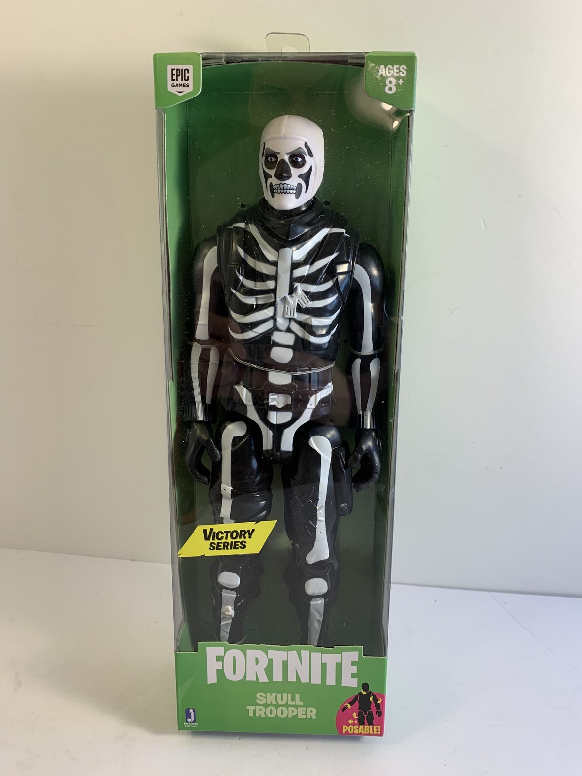 Fortnite Skull Trooper Victory Series 12-Inch Action Figure Jazwares Epic Games