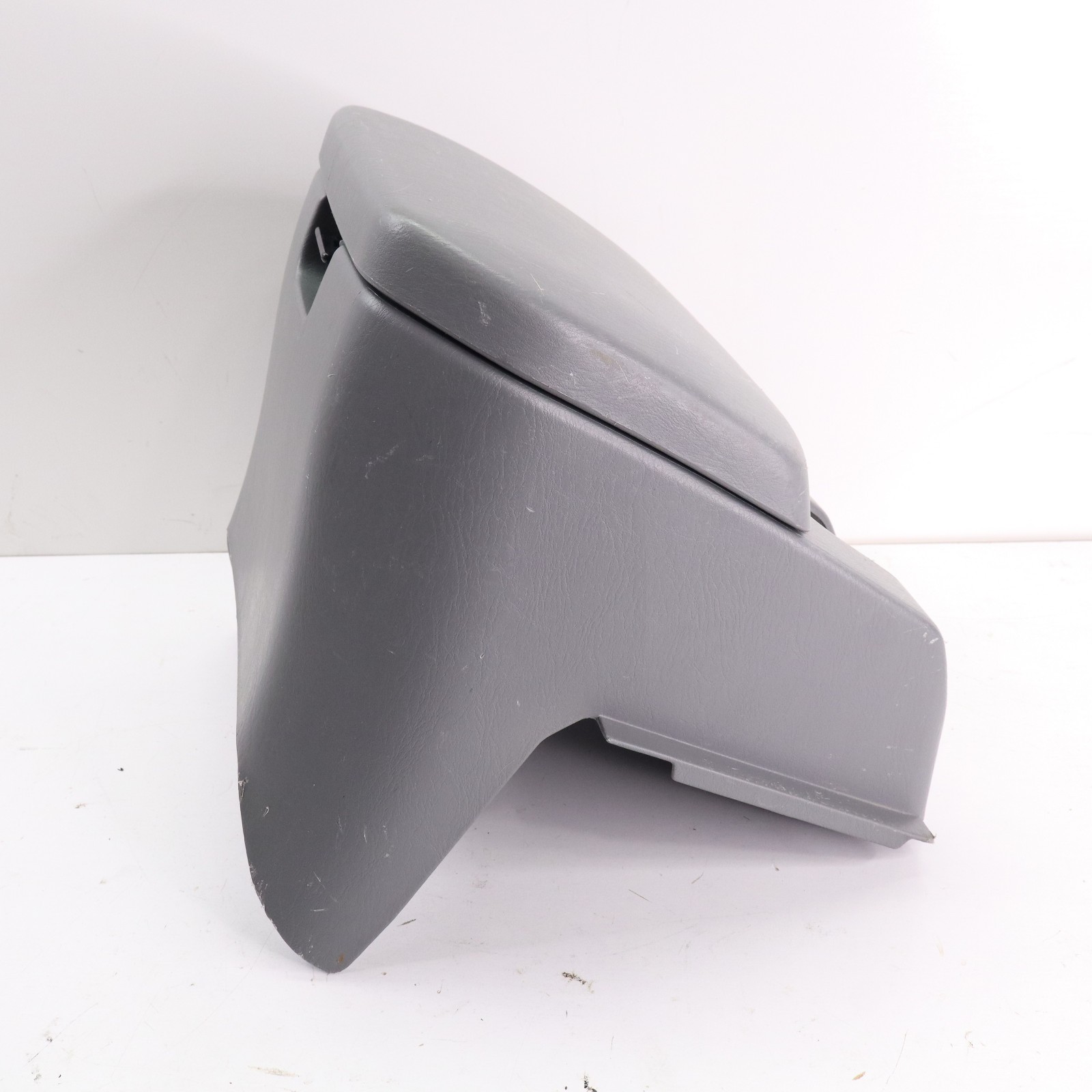 2005-2011 Toyota Tacoma Center Console Arm Rest Storage Gray REAR SEAT 2005-2011 Toyota Tacoma Center Console Arm Rest Storage Gray REAR SEAT