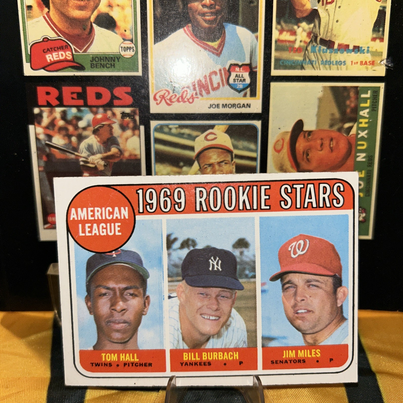 1969 Topps - High # Tom Hall, Bill Burbach, Jim Miles #658 (RC) EX 1969 Topps - High # Tom Hall, Bill Burbach, Jim Miles #658 (RC) EX