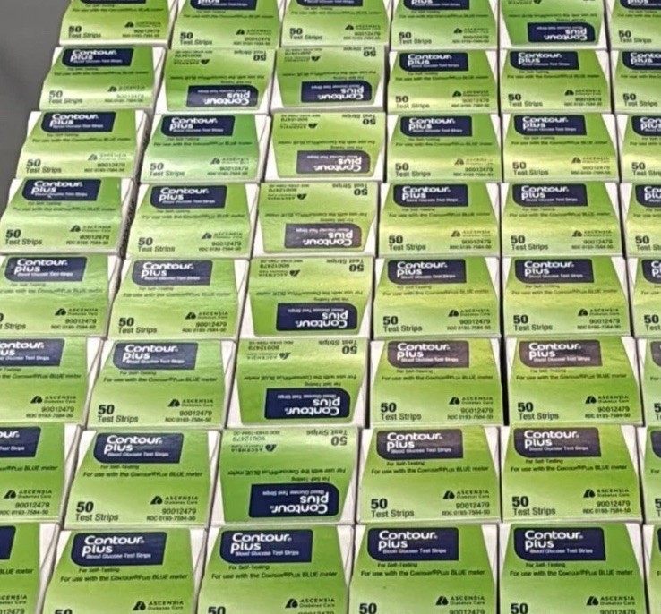 300 BRAND NEW CONTOUR PLUS Glucose Test Strips, 6Boxes Of 50 Exp 11/30/2026