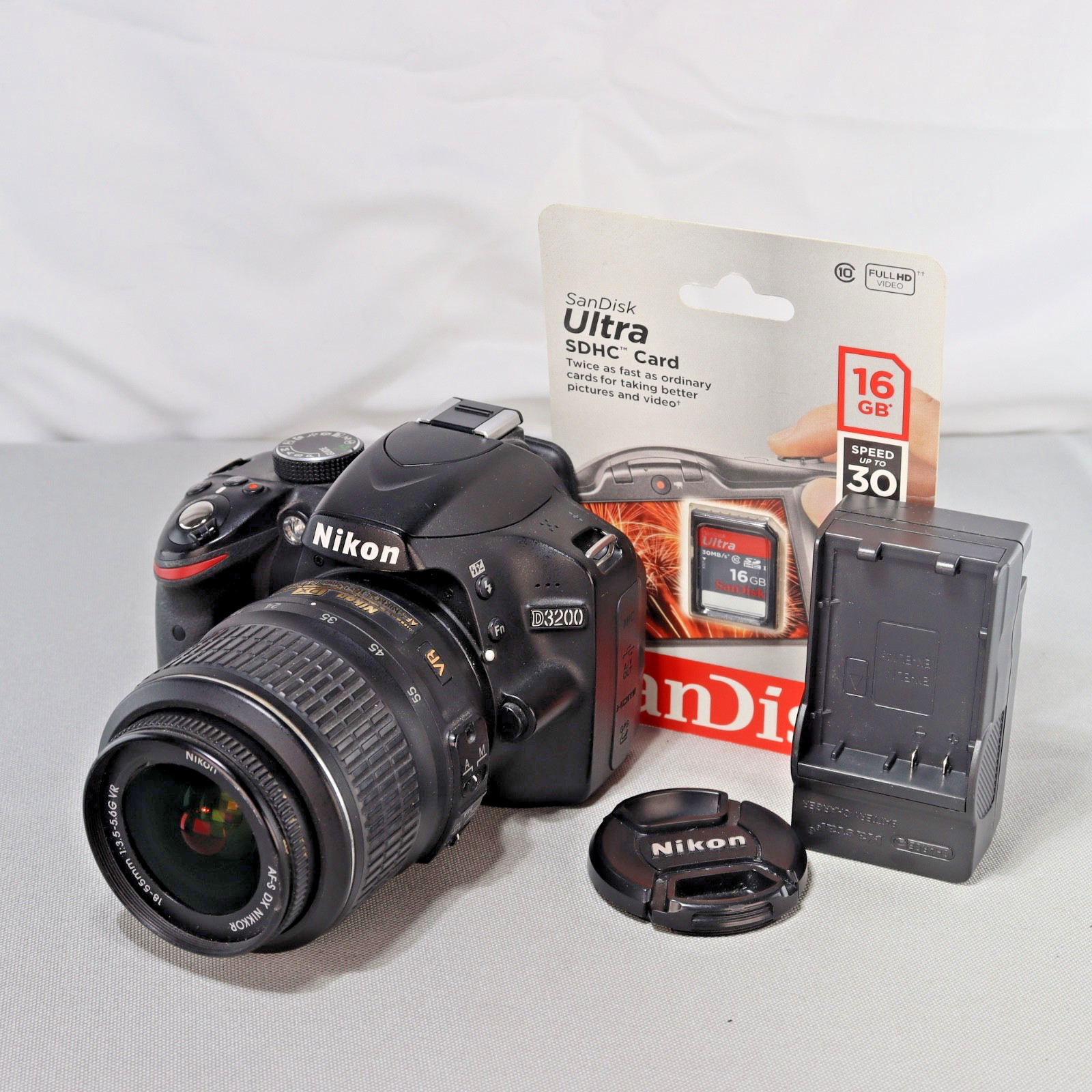Nikon D3200 24MP DSLR Camera W 18-55mm Lens *GOOD/TESTED* SHUTTER 19,448 Nikon D3200 24MP DSLR Camera W 18-55mm Lens *GOOD/TESTED* SHUTTER 19,448