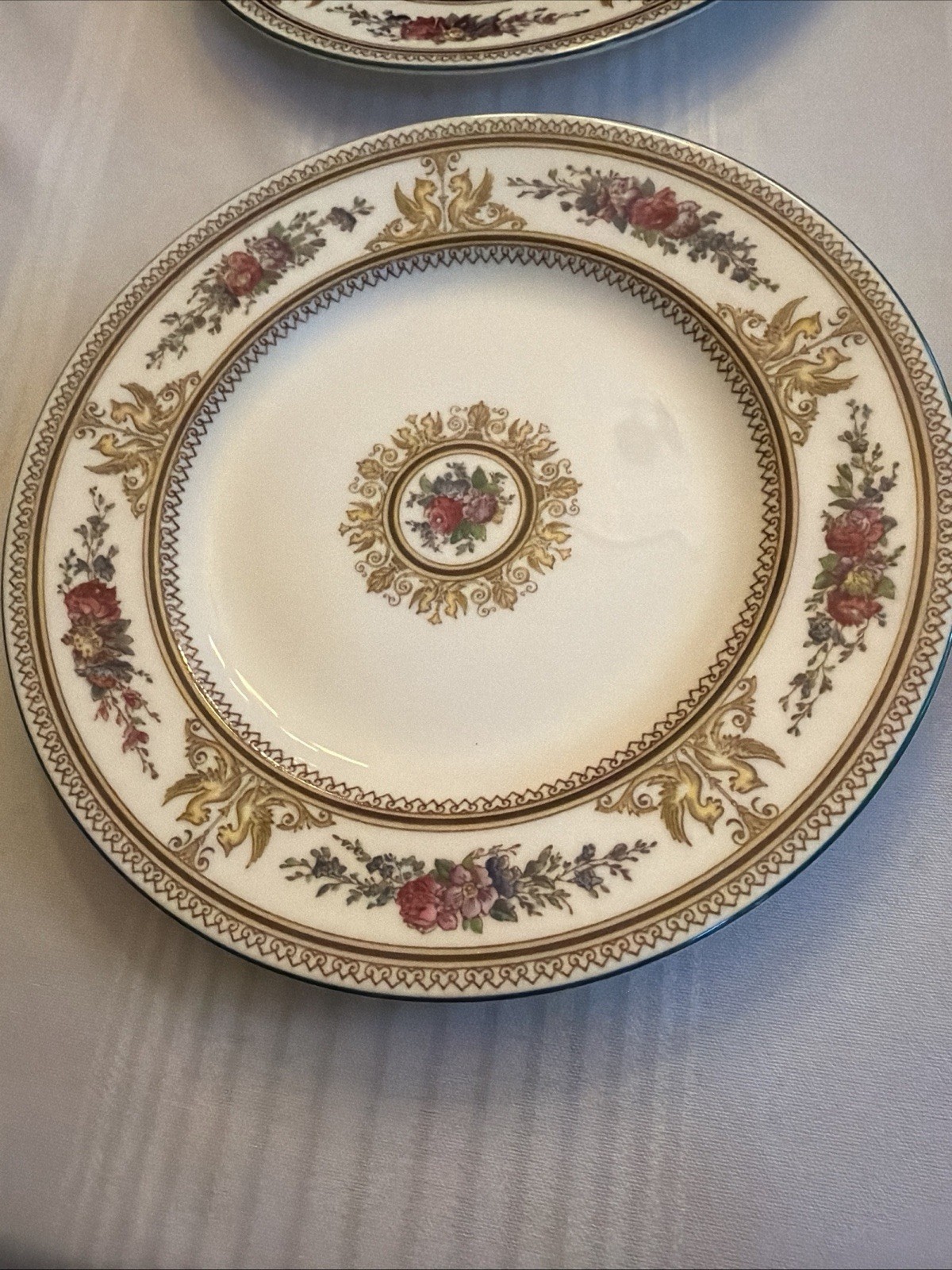 One Replacement Wedgwood Columbia W595, 8-1/8\
