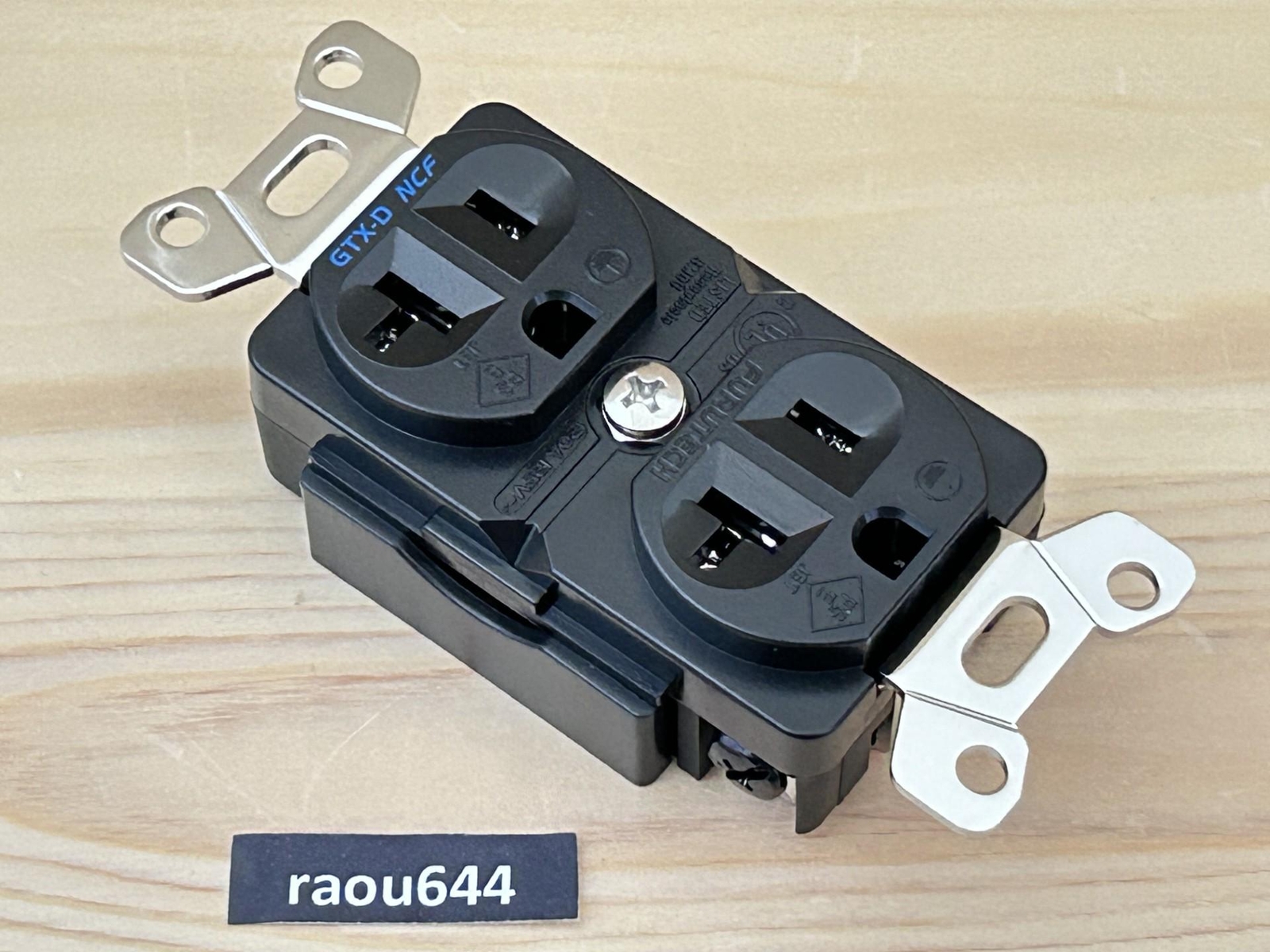 FURUTECH GTX-D-NCF(R)  20A Wall Socket Outlet Rhodium Plated from Japan