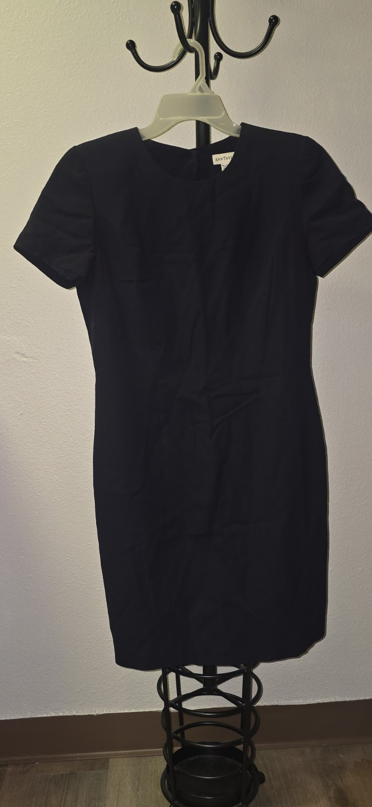 Ann Taylor Black Classic Dress Button Back Pure Wool Size 6
