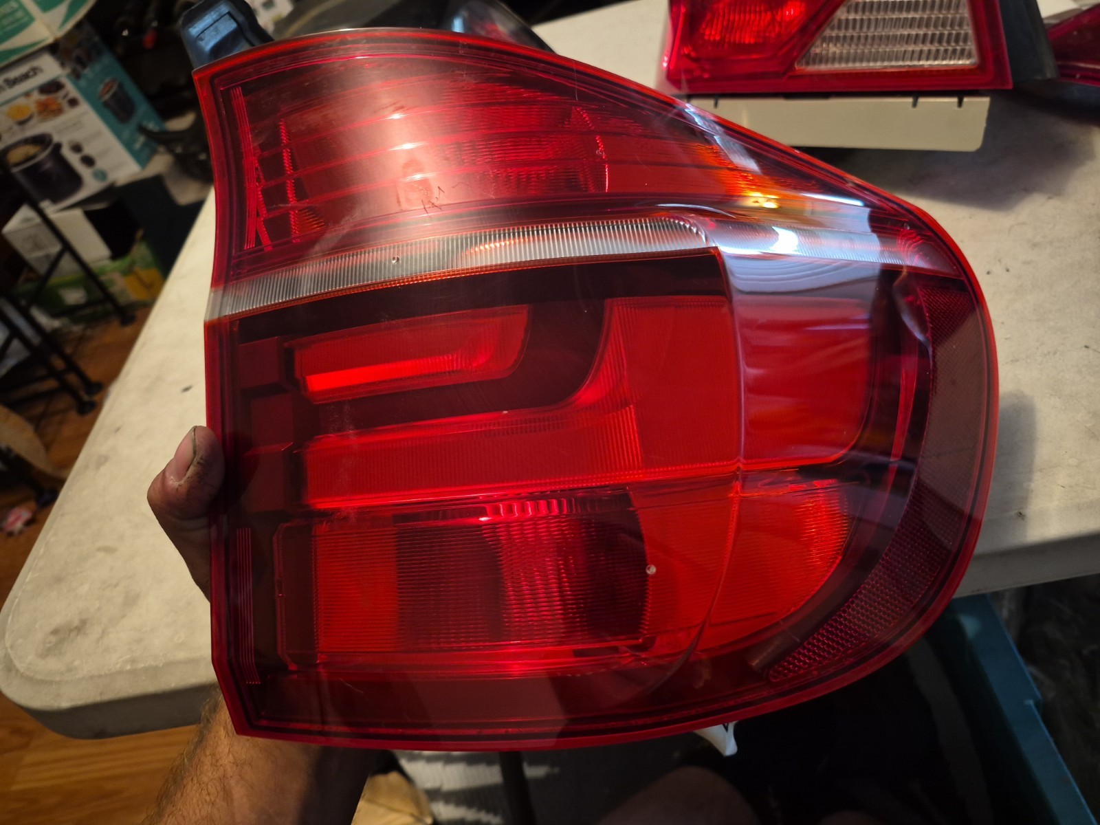 2007 - 2013 BMW E70 X5 Right Passenger Side Outer Taillight Lamp 7227792 OEM 2007 - 2013 BMW E70 X5 Right Passenger Side Outer Taillight Lamp 7227792 OEM