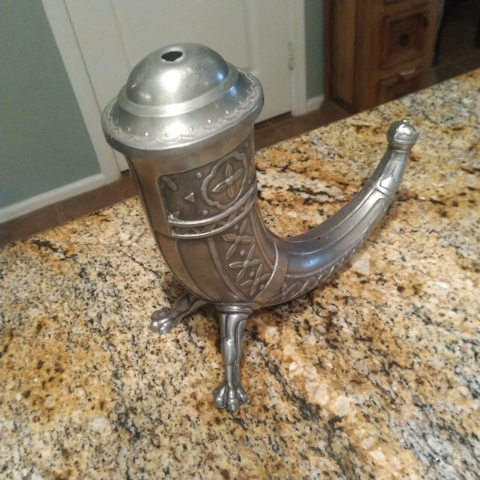Vintage Aksel Holmsen Pewter Viking Drinking Horn with Lid Made in Norway Vintage Aksel Holmsen Pewter Viking Drinking Horn with Lid Made in Norway