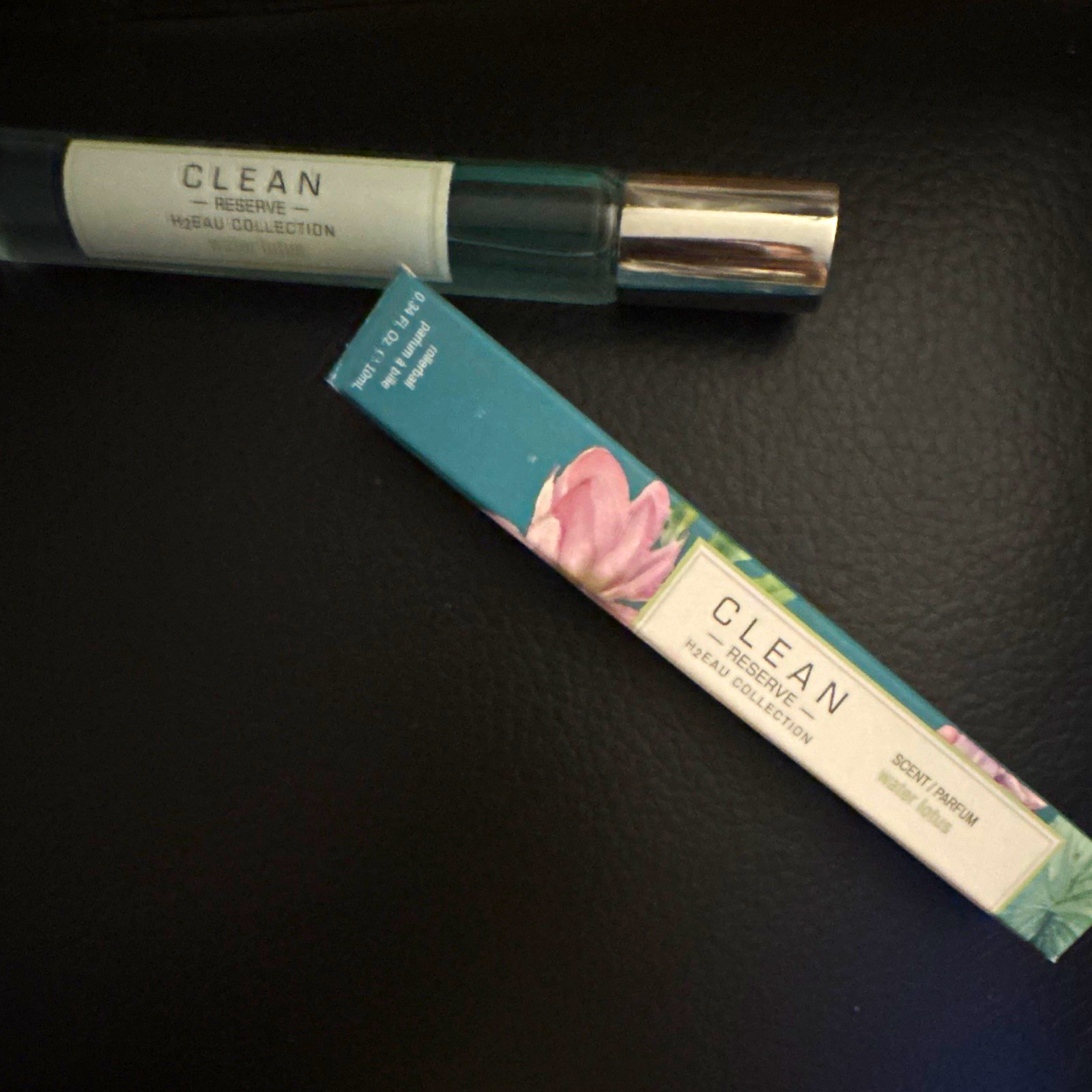 CLEAN Reserve H2EAU Water Lotus Eau de Parfum Spray 10 mL, smells Super fresh CLEAN Reserve H2EAU Water Lotus Eau de Parfum Spray 10 mL, smells Super fresh