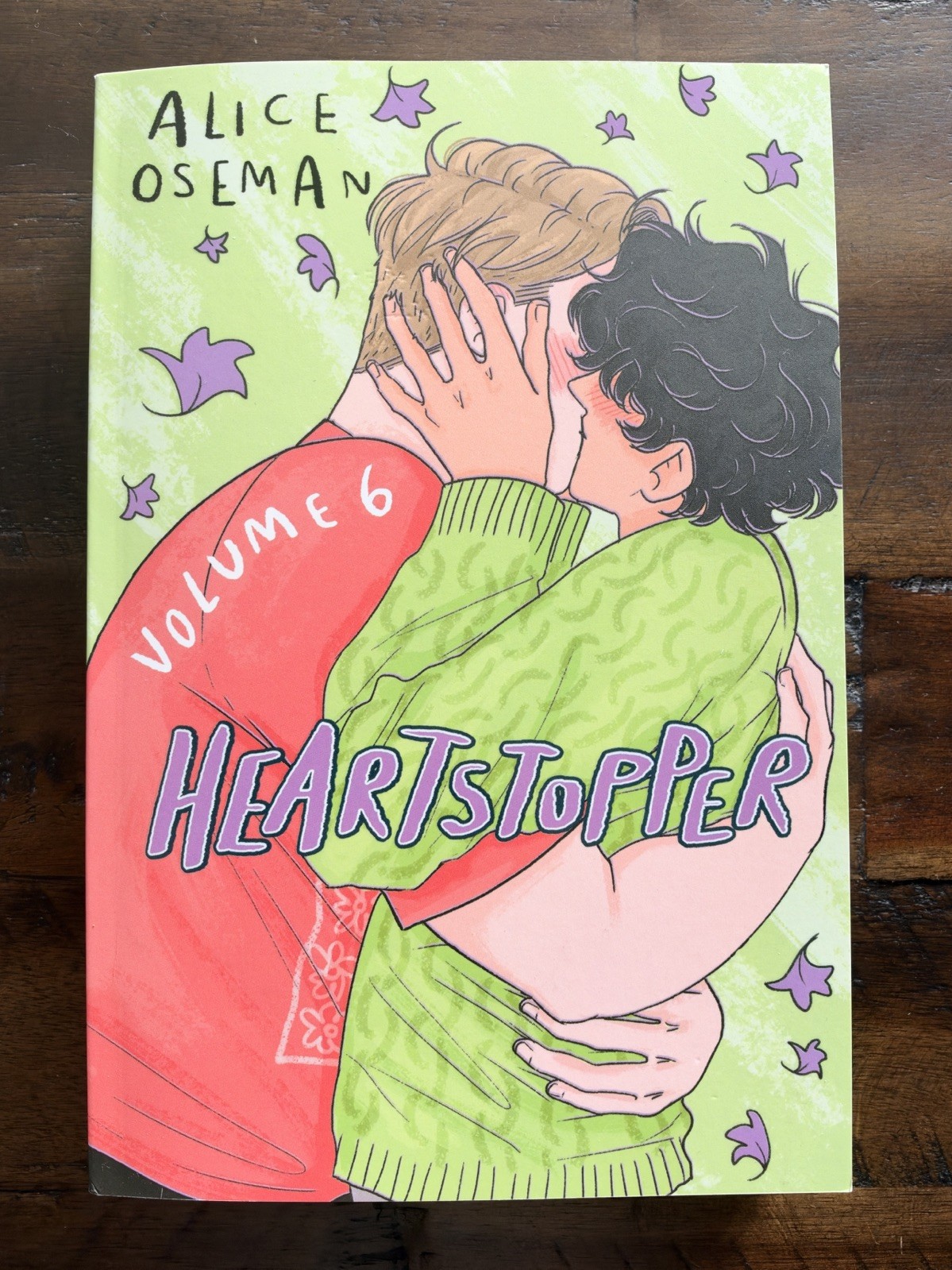 Heartstopper Volume 6 (Paperback) - SIGNED by Alice Oseman - Brand New