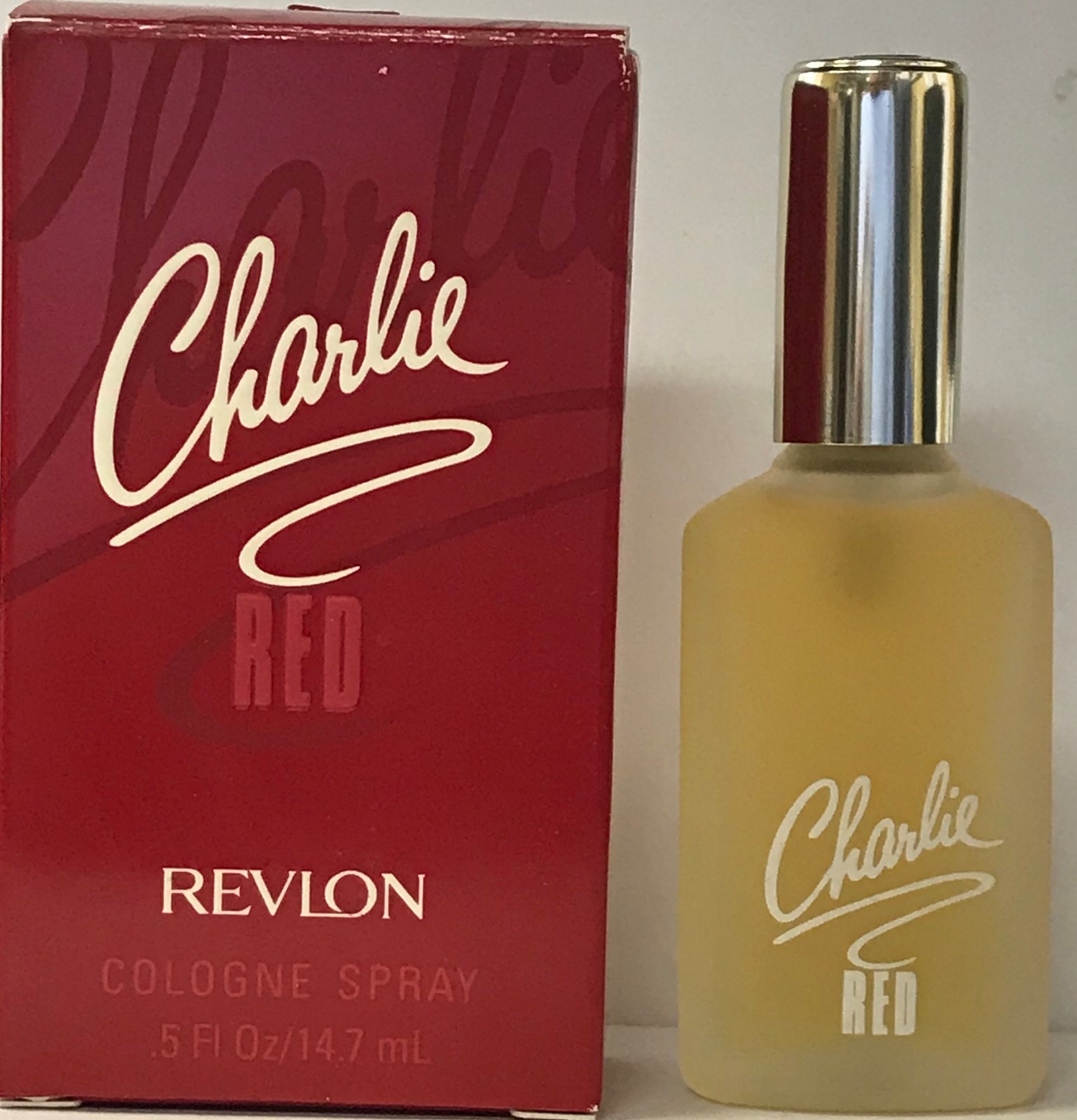 2 Charlie Red Revlon Cologne Spray 0.5 oz / 14.7 ml 2 Charlie Red Revlon Cologne Spray 0.5 oz / 14.7 ml