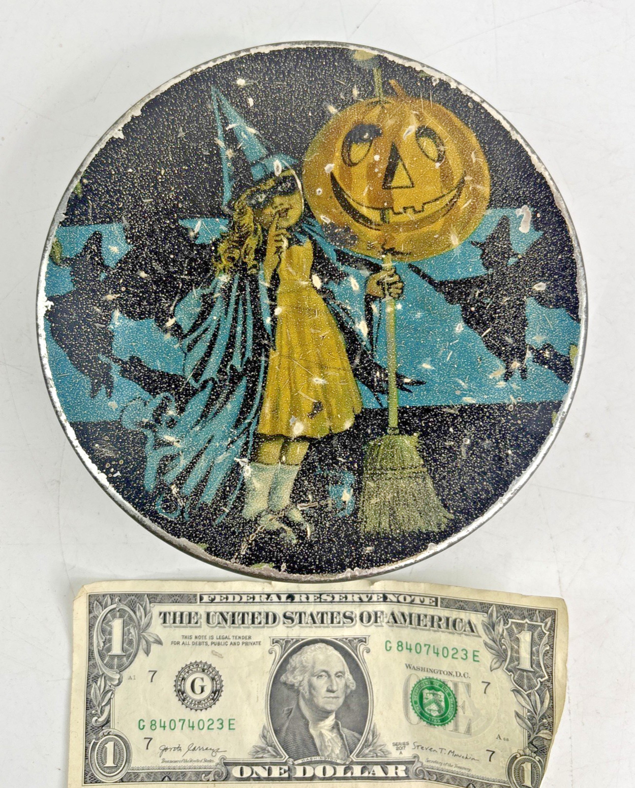 Vintage 1930s Tindeco Halloween Candy Tin Masked Witch Jack-O-Lantern Pumpkin 6” Vintage 1930s Tindeco Halloween Candy Tin Masked Witch Jack-O-Lantern Pumpkin 6”