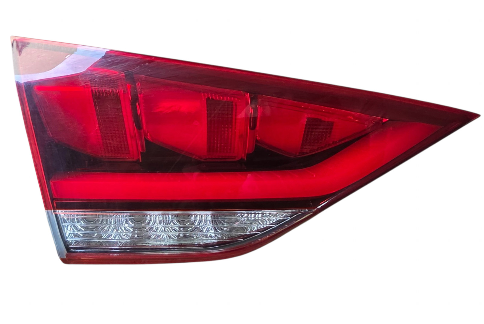 2015-2017 Hyundai Genesis G80 Left Driver Side Inner LED Taillight OEM 2015-2017 Hyundai Genesis G80 Left Driver Side Inner LED Taillight OEM