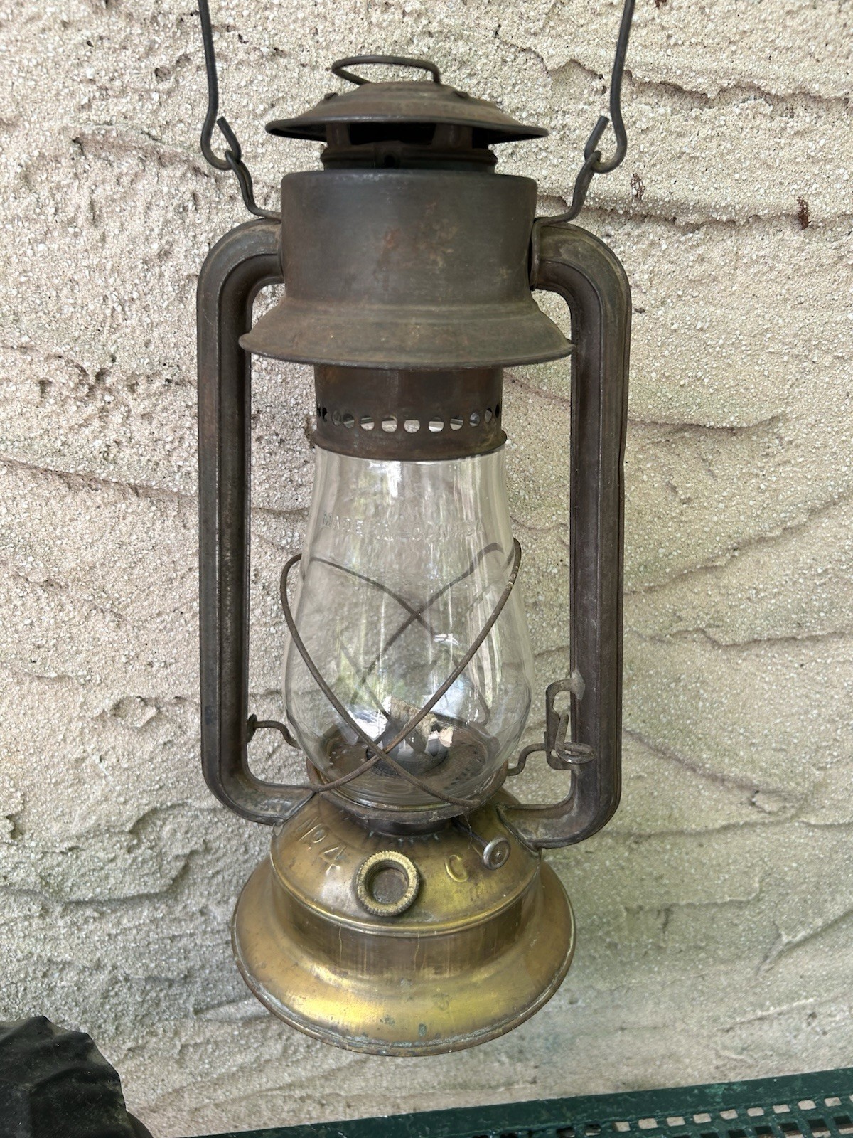 Antique 1912 E.T. Wright, No. 4 Lantern Made In Canada Rare Has Brass Font Rare Antique 1912 E.T. Wright, No. 4 Lantern Made In Canada Rare Has Brass Font Rare