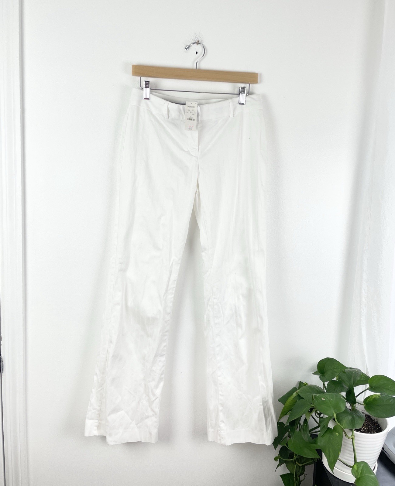 Express Editor White Striped Wide Leg Ankle Length Dress Pants Women’s 4 New 
