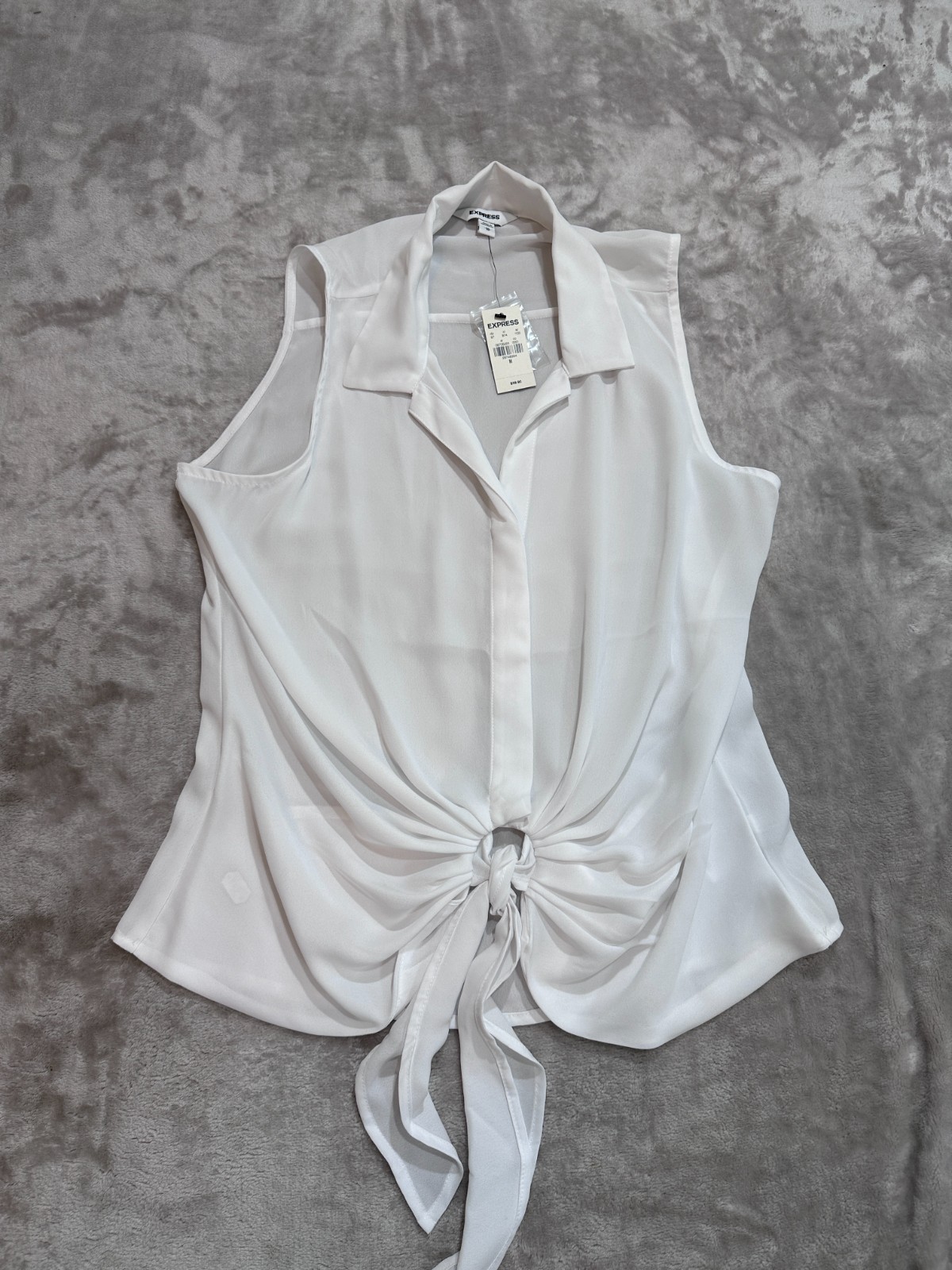 Express NWT Women\'s Medium White Sleeveless Front Tie Button Up Blouse Top Sheer