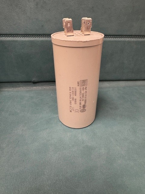 Genuine Weg Motor Run Capacitor RCP-40/400V NEW Genuine Weg Motor Run Capacitor RCP-40/400V NEW