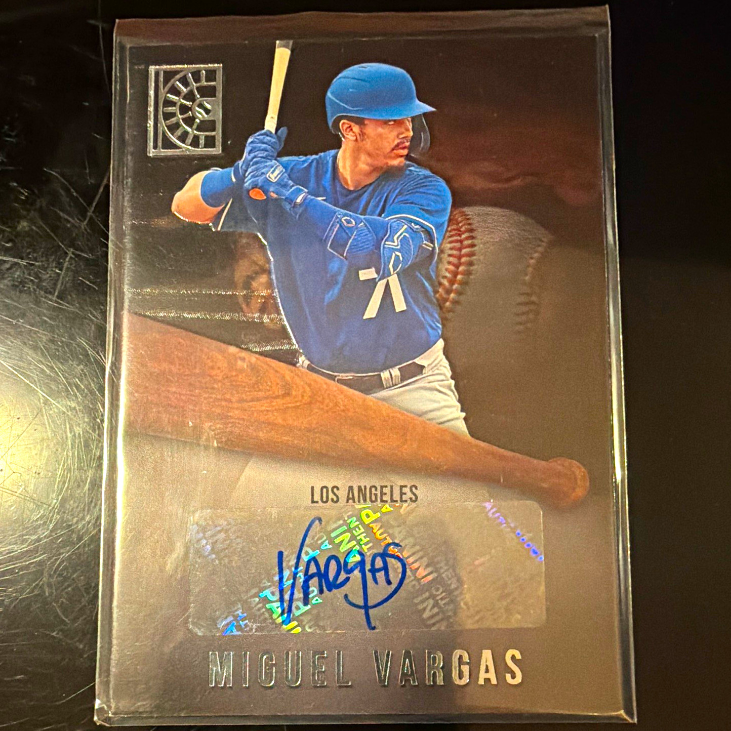 2022 Panini Capstone Autographs Miguel Vargas #AU-MV RC Auto Dodgers