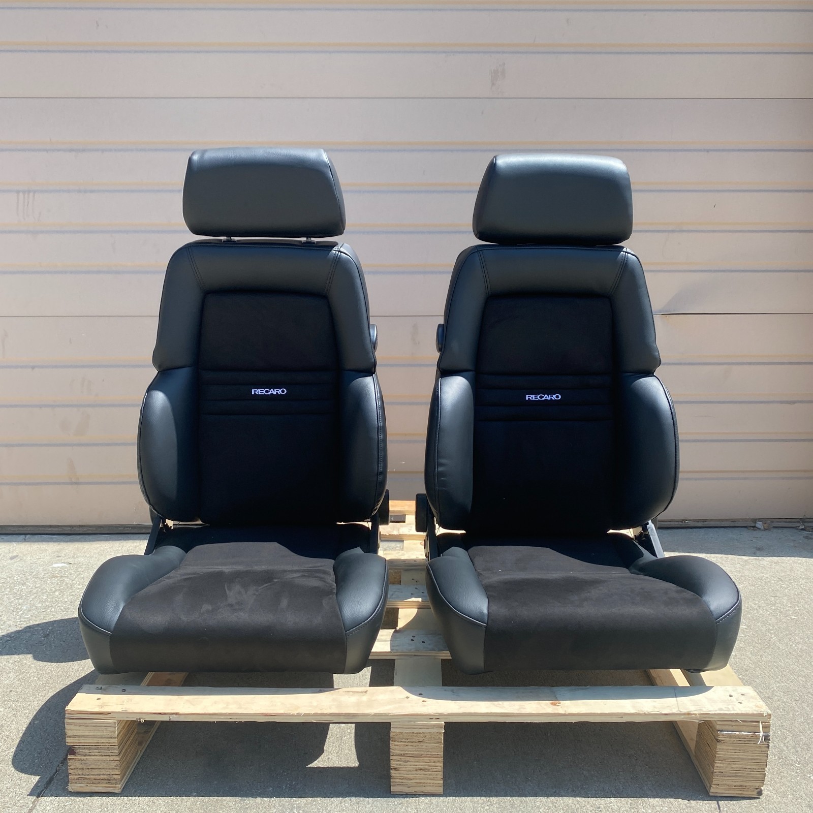 RECARO EXPERT STYLE SEATS VINYL LEATHER UNIVERSAL RECLINABLE NEW SET