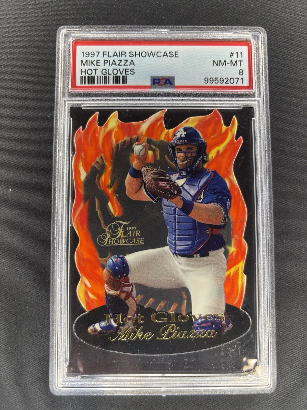 1997 Flair Showcase Mike Piazza #11 Hot Gloves PSA 8 Mets Diecut