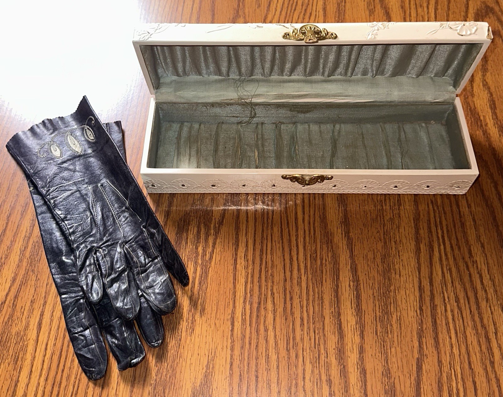Antique Celluloid Glove Box w/ Vintage Gloves,satin Lining 1900s Antique Celluloid Glove Box w/ Vintage Gloves,satin Lining 1900s