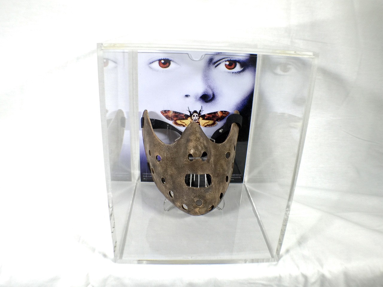 Hannibal Lector Mask, Silence of the Lambs,  Acrylic Box Case, Signed, Numbered,
