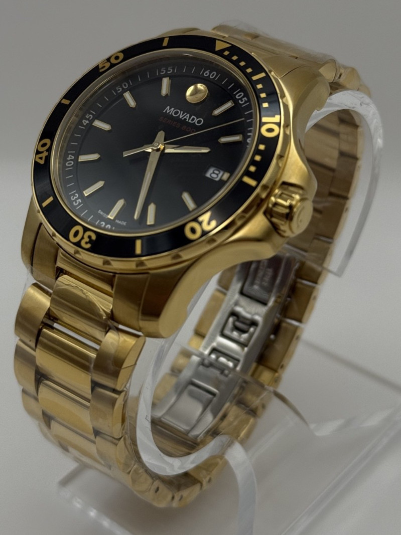Movado Series 800 Dive Watch Men 40mm Black Dial Gold Tone Date Round 2600145