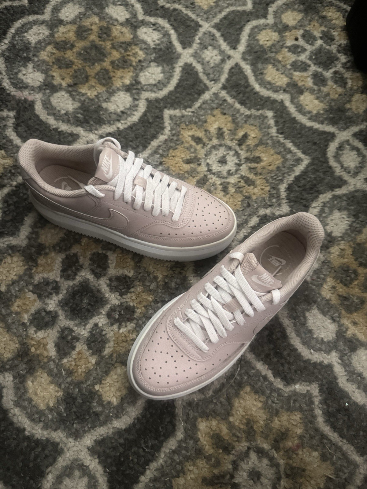 Nike Court Vision Alta Women\'s Platform Shoes Size 9 Dusty Pink Nike Court Vision Alta Women\'s Platform Shoes Size 9 Dusty Pink