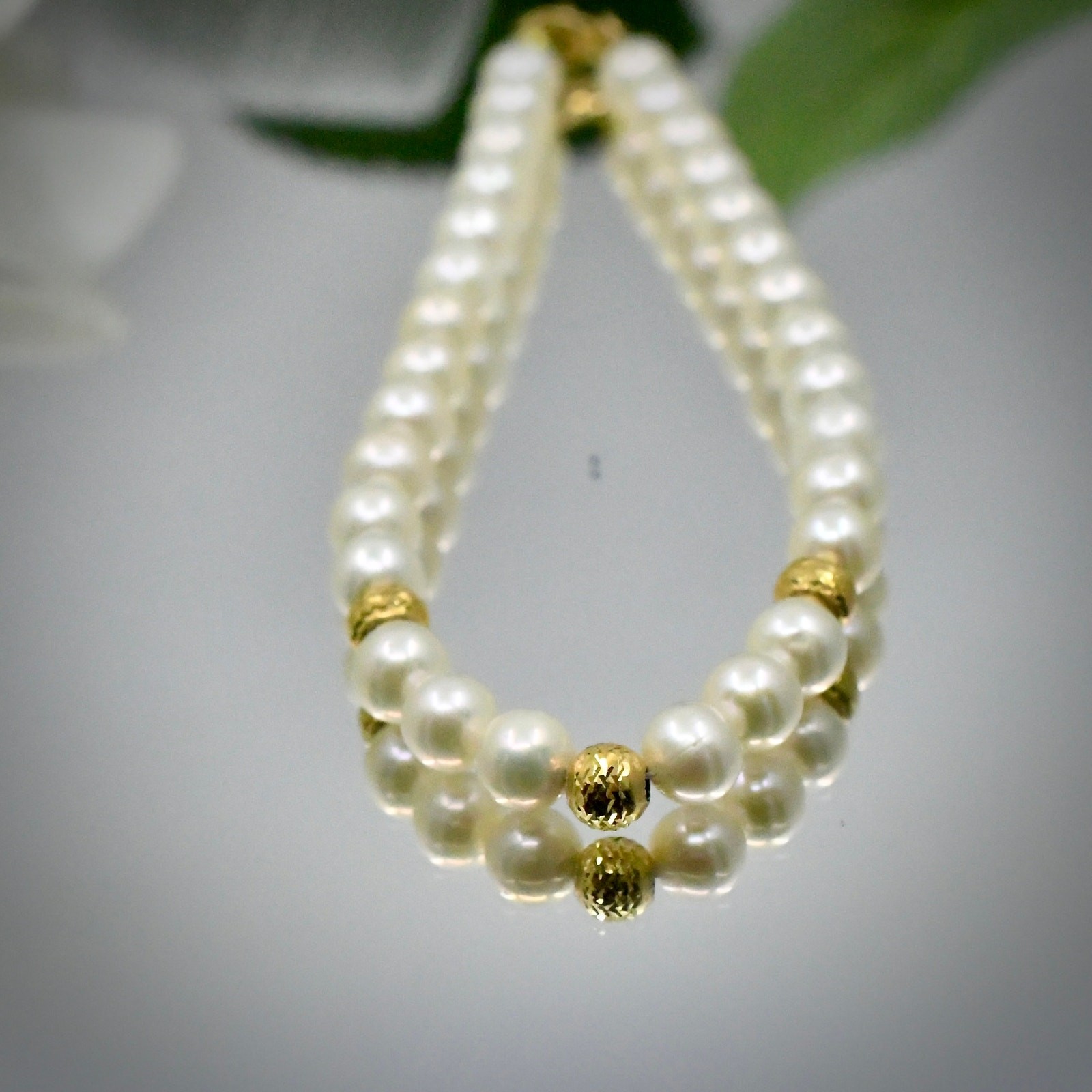 Vintage 18K Yellow Gold Cultured Pearl Bracelet 7.25