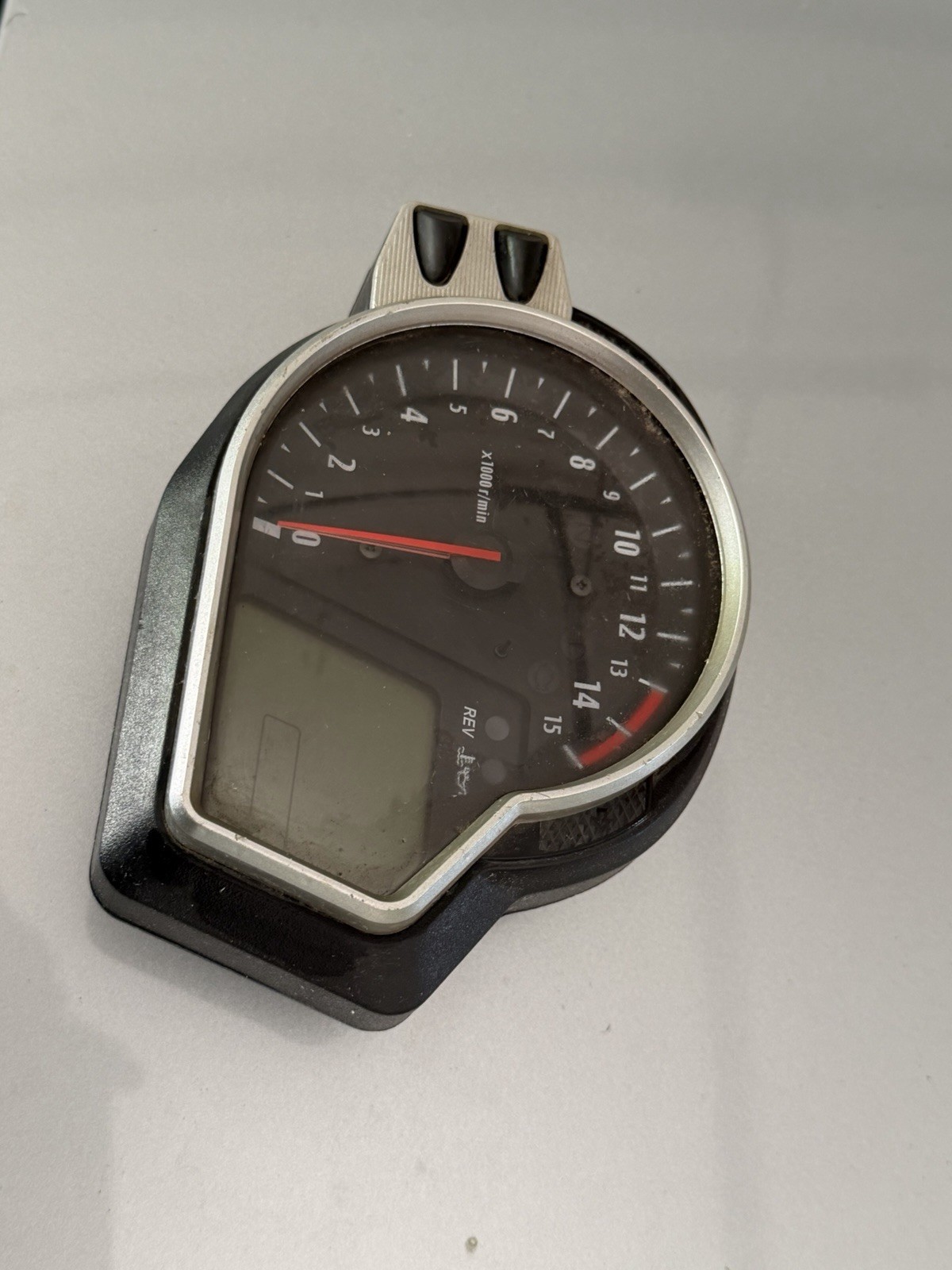 2008-2011 Honda CBR1000RR GAUGE CLUSTER SPEEDOMETER TACH OEM (30k-35k miles) 2008-2011 Honda CBR1000RR GAUGE CLUSTER SPEEDOMETER TACH OEM (30k-35k miles)