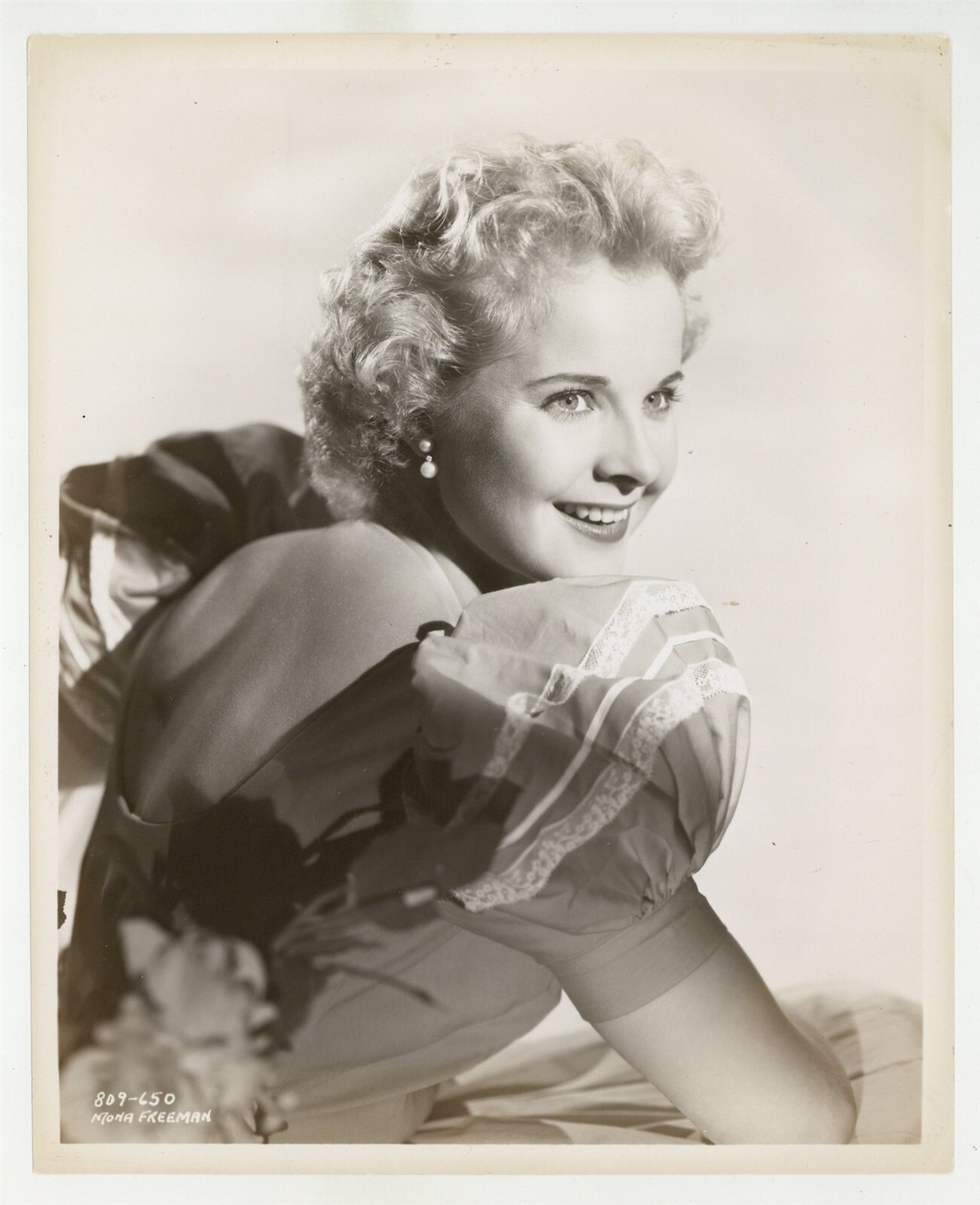 Mona Freeman 1950 Original Glamor Portrait 8x10 Studio Photo Paramount M10844
