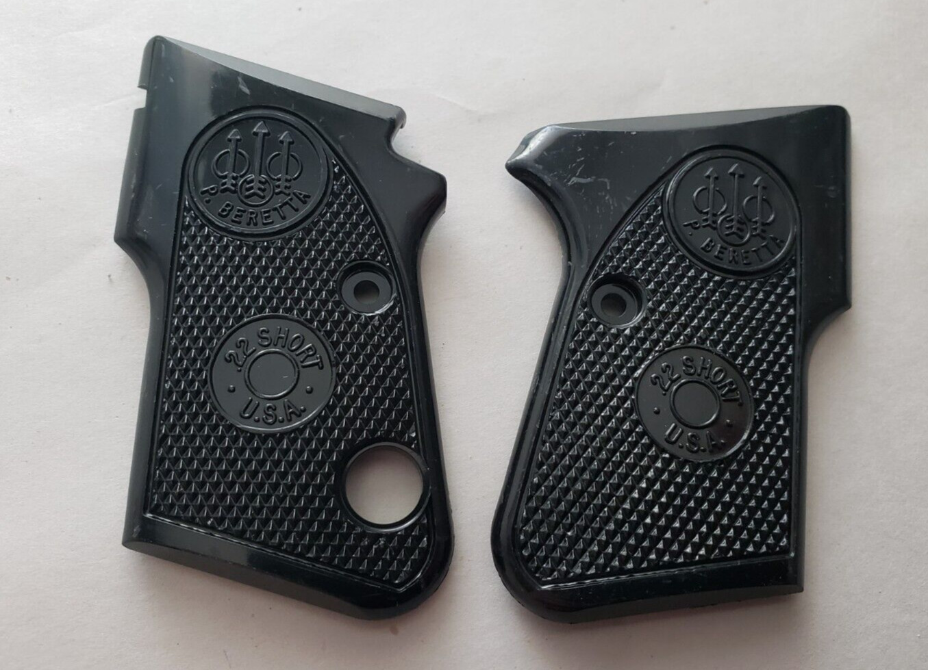 Factory Original Beretta 950 BS Minx Black Plastic Grips .22 Short New Old Stock Factory Original Beretta 950 BS Minx Black Plastic Grips .22 Short New Old Stock