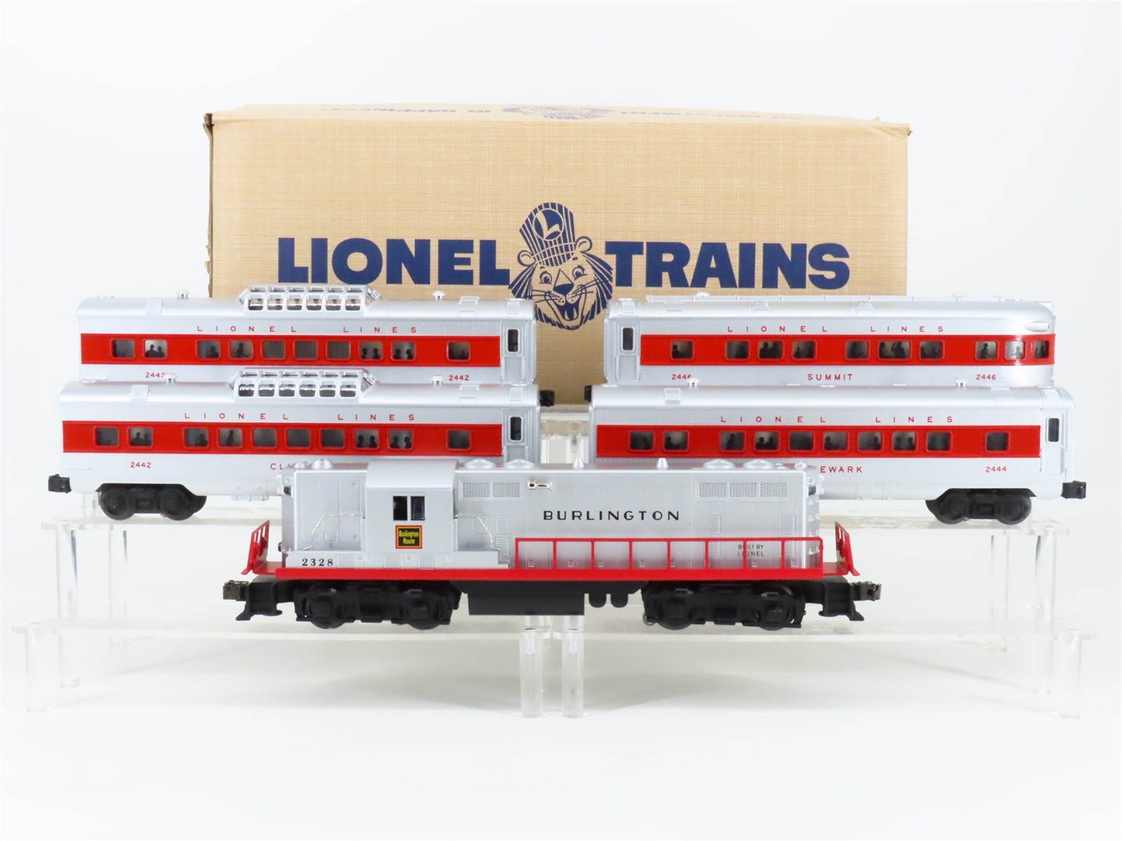 O Gauge 3-Rail Lionel 6-31775 CBQ Burlington GP7 Diesel #2328 w/4 Passenger Cars