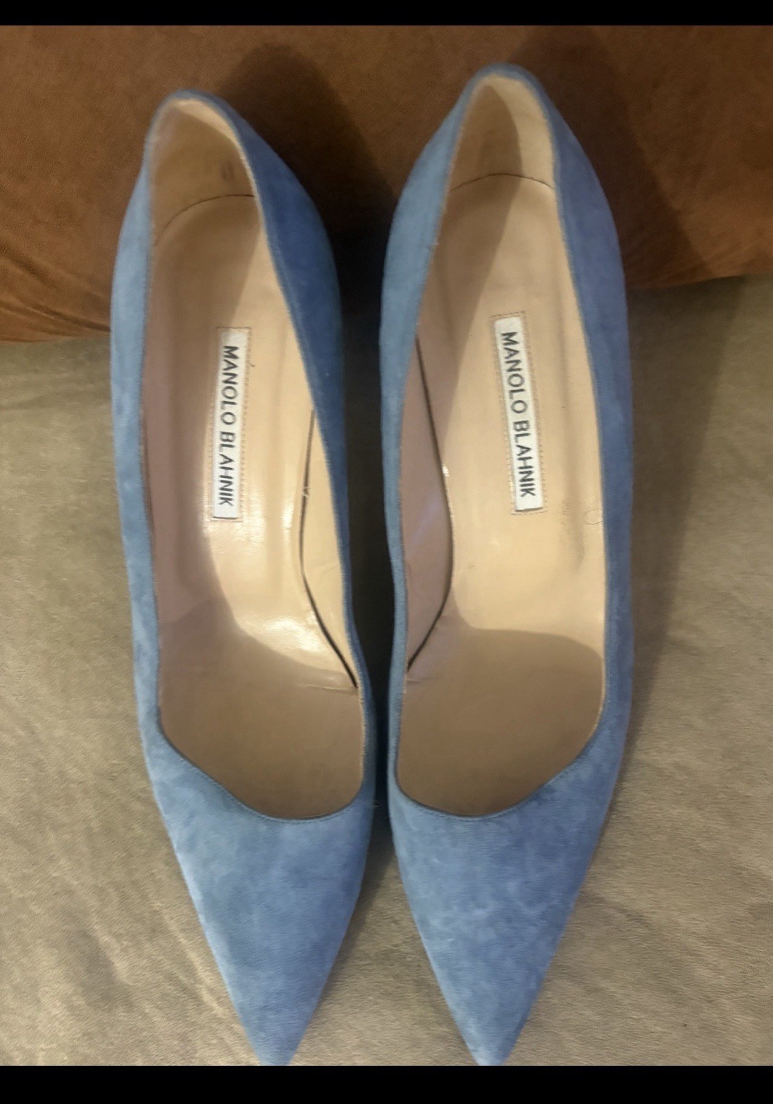 Manolo Blahnik BB 90 Pumps Cornflower Baby Blue Suede Pointed Toe Size 40 US 10